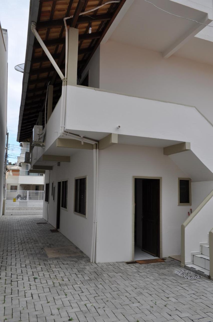 Apartamentos Bombinhas - 140 Metros Da Praia Zewnętrze zdjęcie